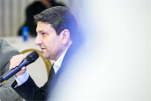 نشست صمیمانه وزیر ارتباطات با اصحاب رسانه