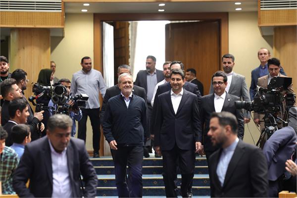 رویداد «چهار میلیونی شدن ایران دیجیتال»