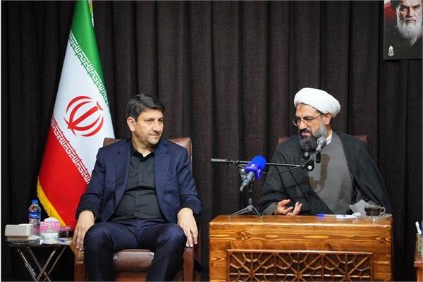 سفر استانی وزیر ارتباطات به استان همدان