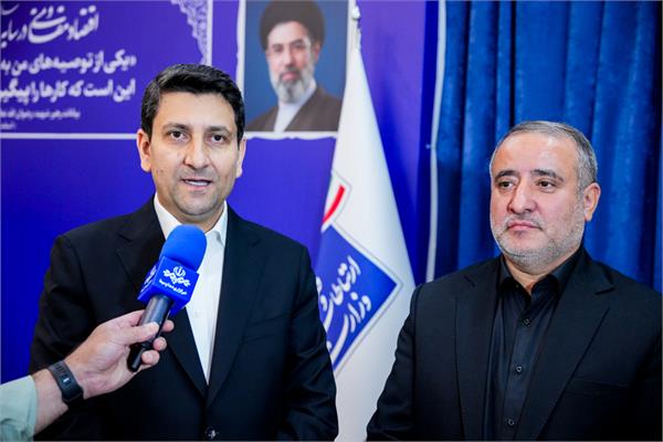 جلسه پایش پروژه ها و طرح های ارتباطی استان خراسان جنوبی