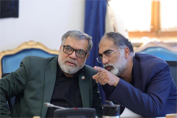 نشست وزیر ارتباطات با اعضای کمیسیون امنیت ملی و سیاست خارجی مجلس