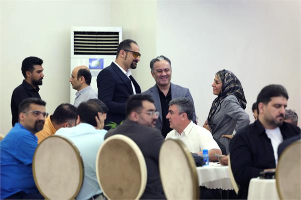 نشست صمیمانه وزیر ارتباطات با اصحاب رسانه